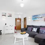Flat With Pool Marina And Sea View * 알부페이라