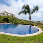 Flat With Pool Marina And Sea View * 알부페이라