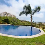 Flat With Pool Marina And Sea View * Албуфейра