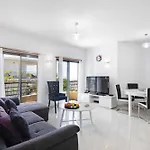 Flat With Pool Marina And Sea View Албуфейра