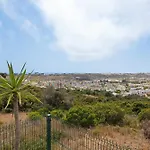Flat With Pool Marina And Sea View *
