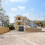 Flat With Pool Marina And Sea View *