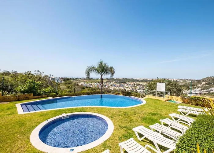 Flat With Pool Marina And Sea View