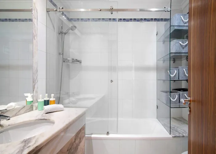 아파트 Flat With Pool Marina And Sea View 알부페이라