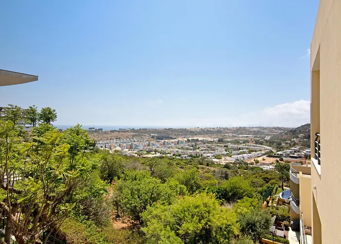 Flat With Pool Marina And Sea View *