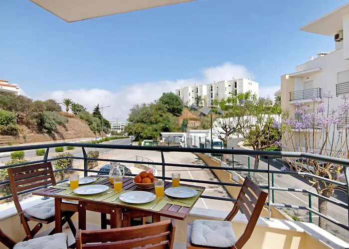 Flat With Pool Marina And Sea View *