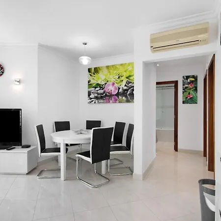 Flat With Pool Marina And Sea View Апартаменты